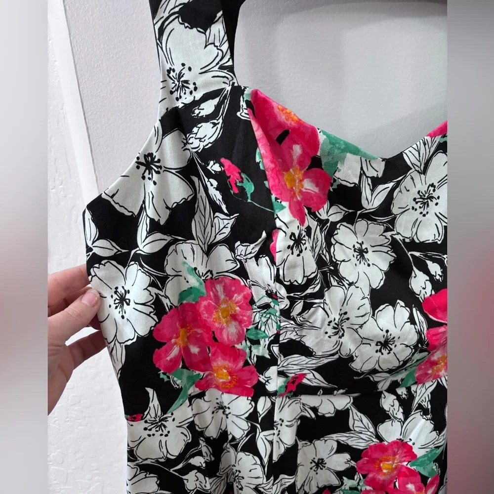 Retro Black and Pink Floral Dress - Picture 2 of 5